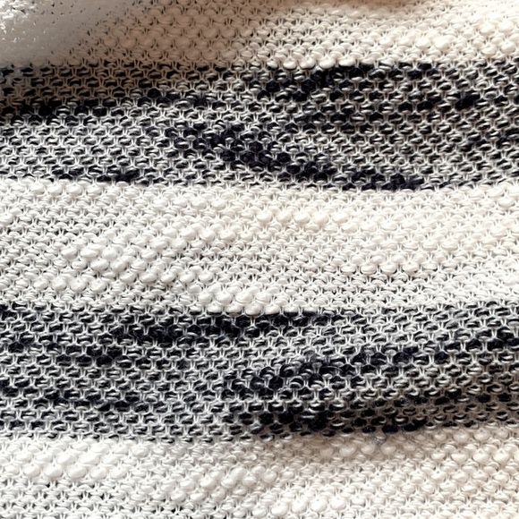 Sanctuary Sweater Women Blue White Stripe Textured V-Neck Size Small - Picture 5 of 7